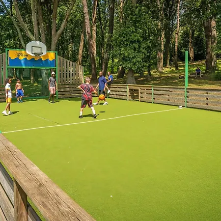 Camping La Baule Θέρετρο *